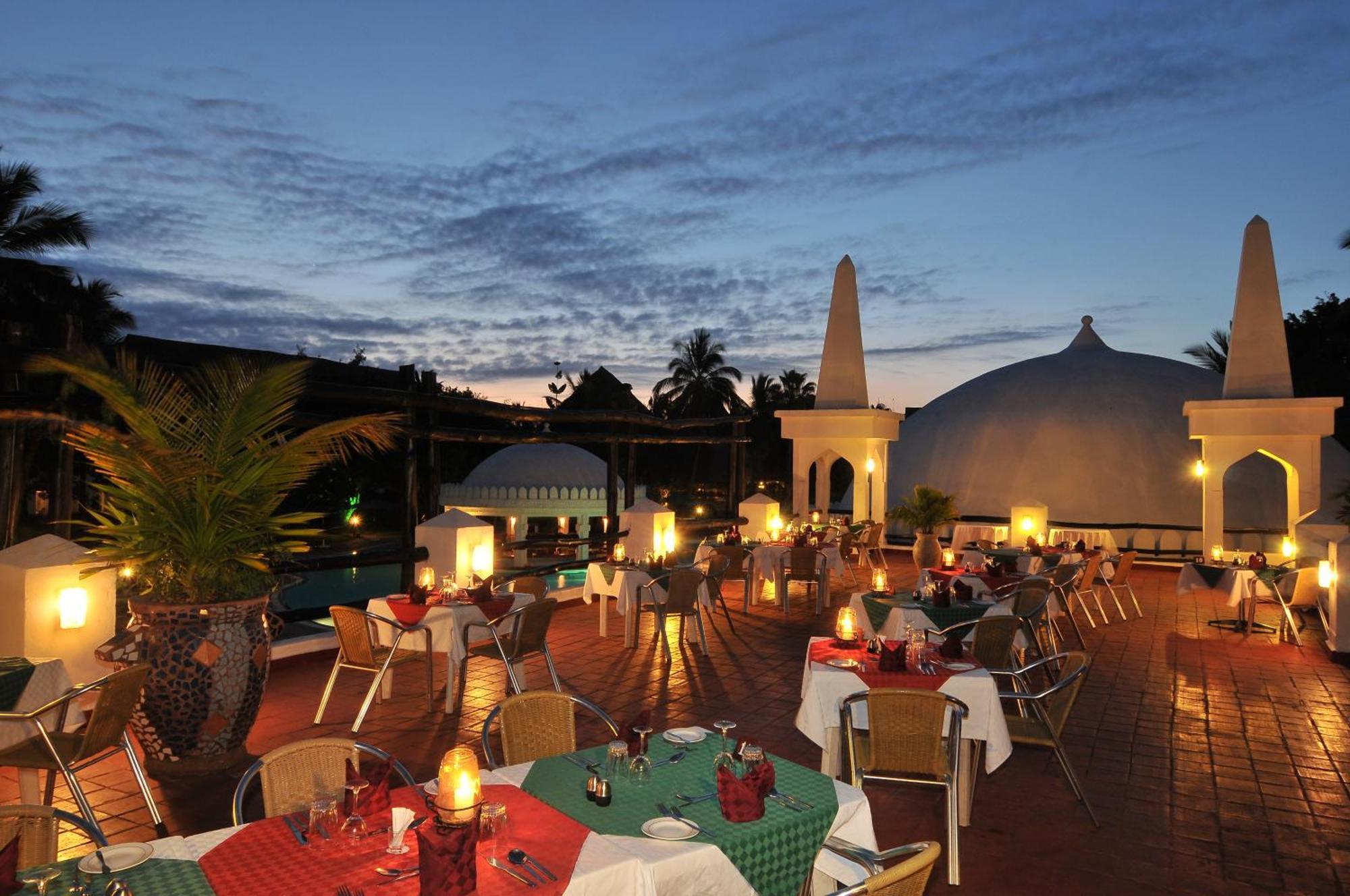 Southern Palms Beach Resort Diani Beach Exterior photo