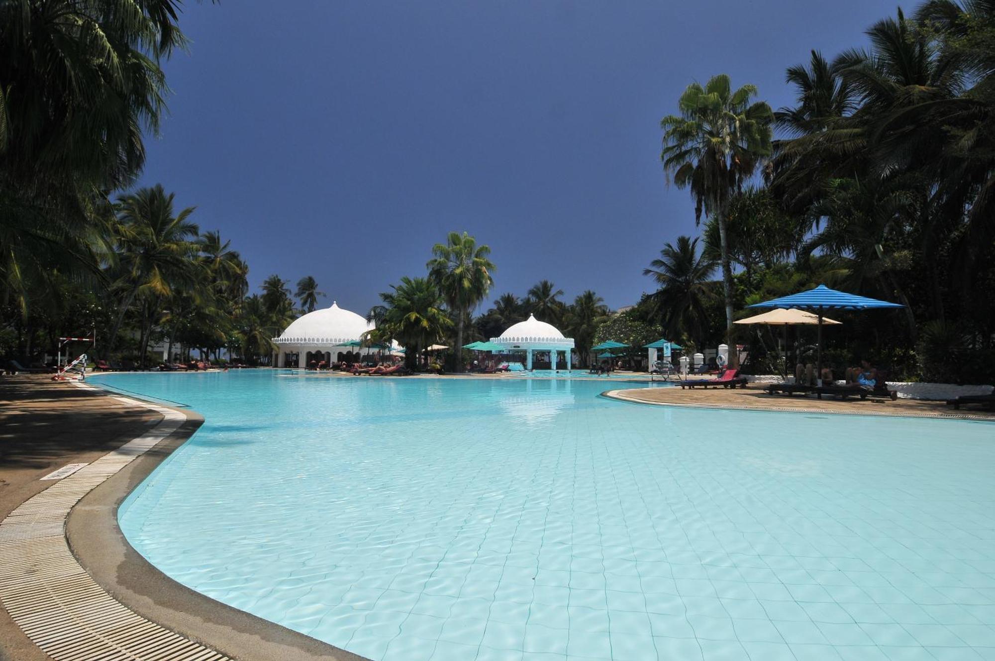 Southern Palms Beach Resort Diani Beach Exterior photo