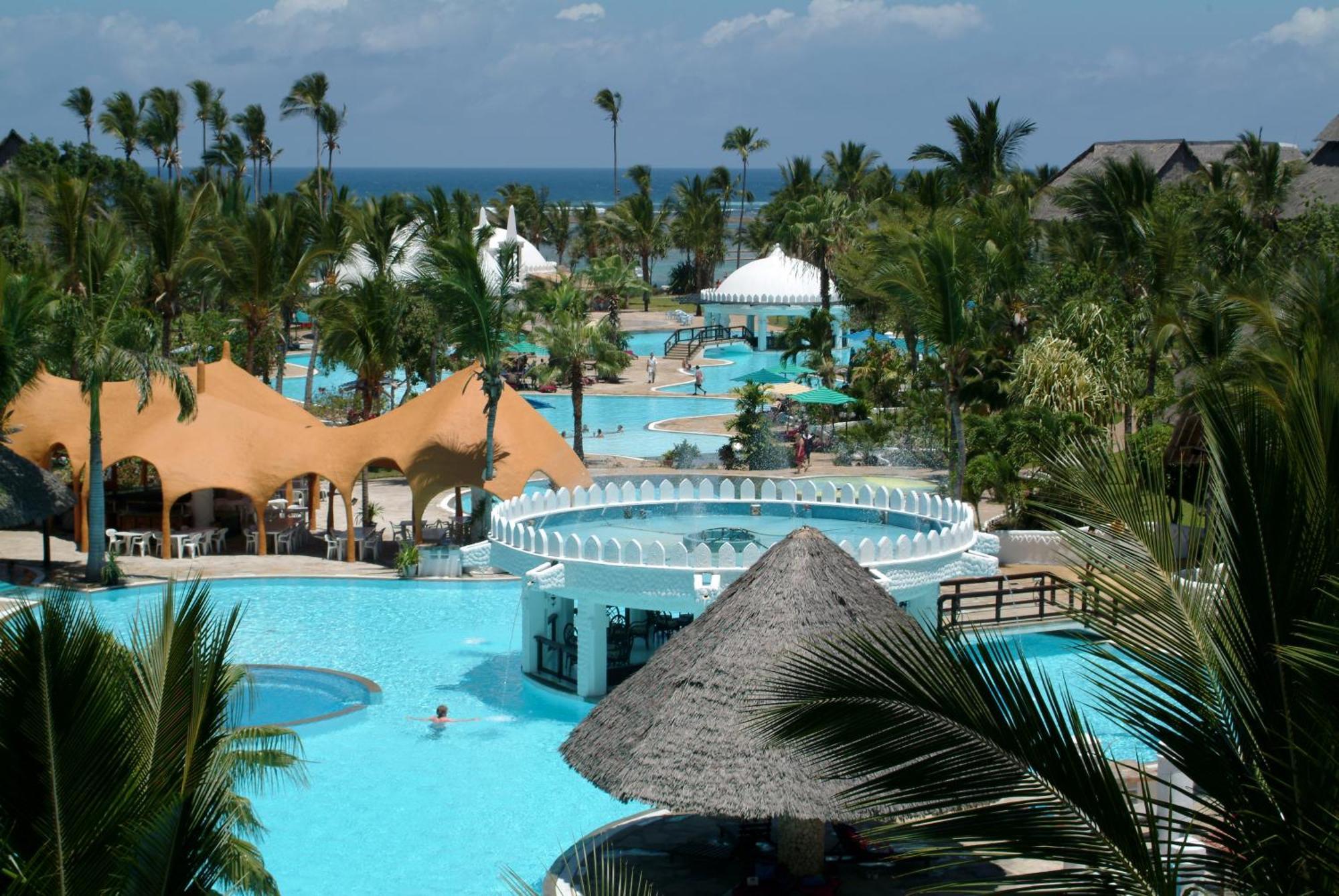 Southern Palms Beach Resort Diani Beach Exterior photo