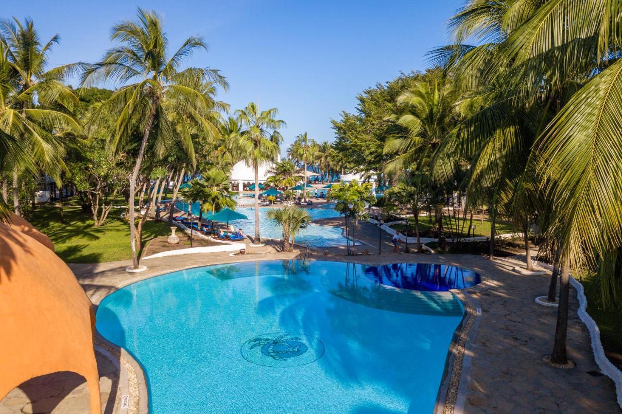 Southern Palms Beach Resort Diani Beach Exterior photo